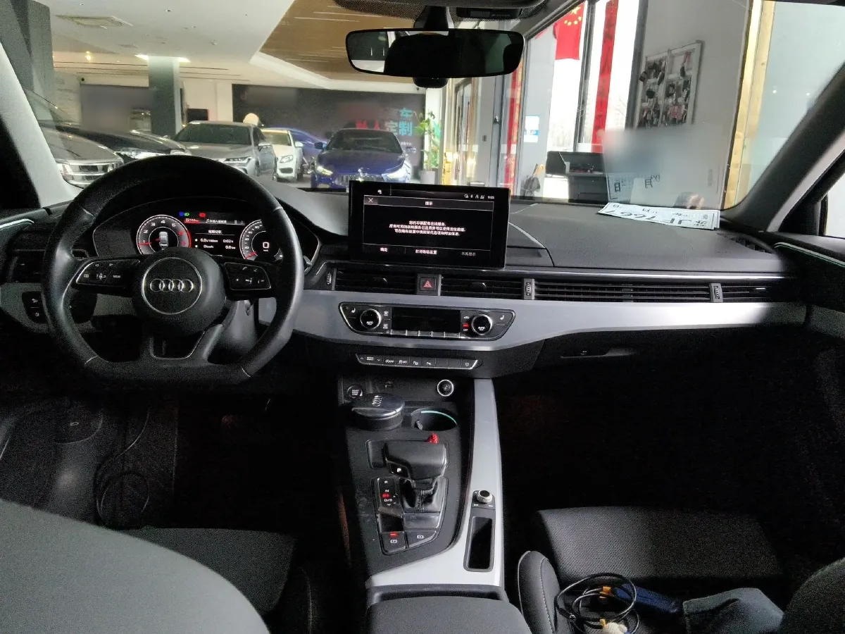 2020 Audi A4L 2.0T 190HP L4 7DCT,autocango,china used car exporter,china ev exporter,chinese used car exporter,chinese used ev exporter