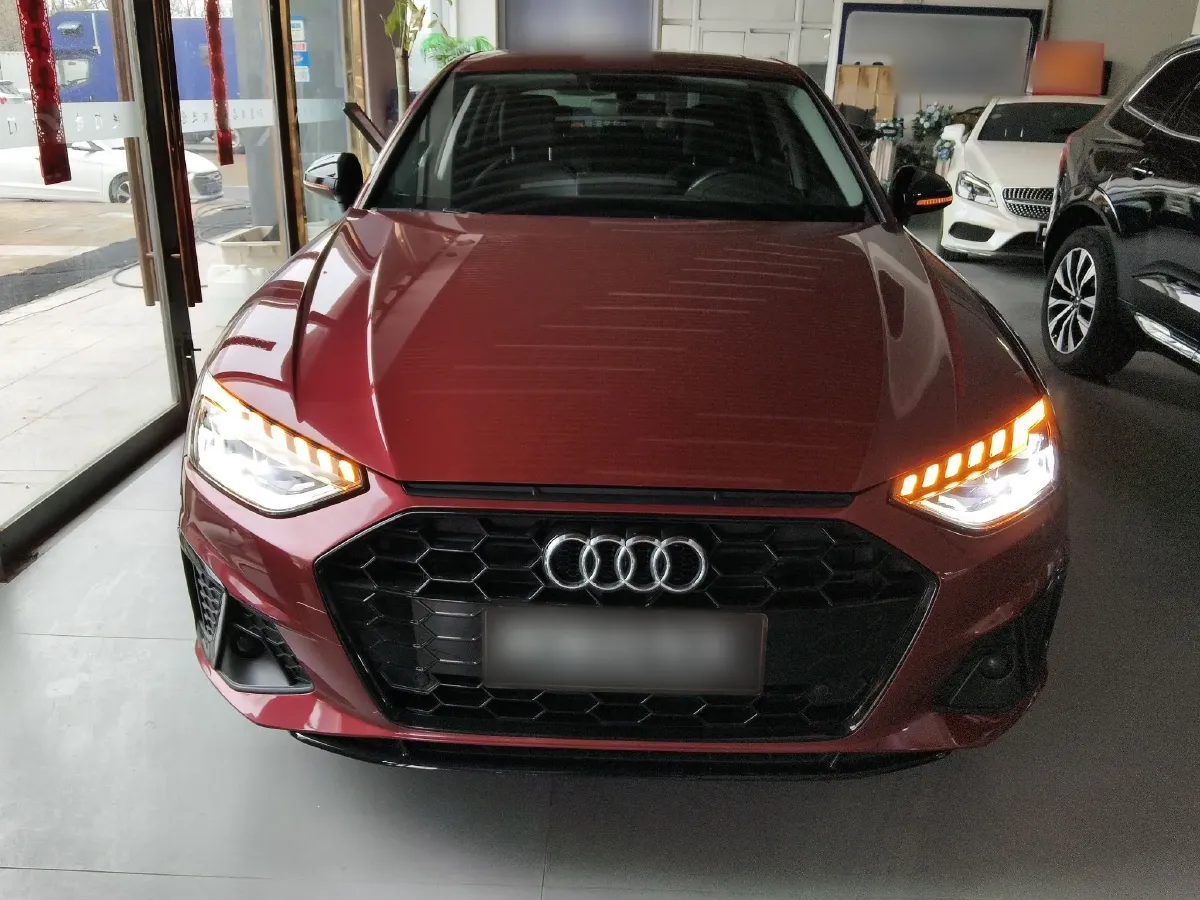 2020 Audi A4L 2.0T 190HP L4 7DCT,autocango,china used car exporter,china ev exporter,chinese used car exporter,chinese used ev exporter