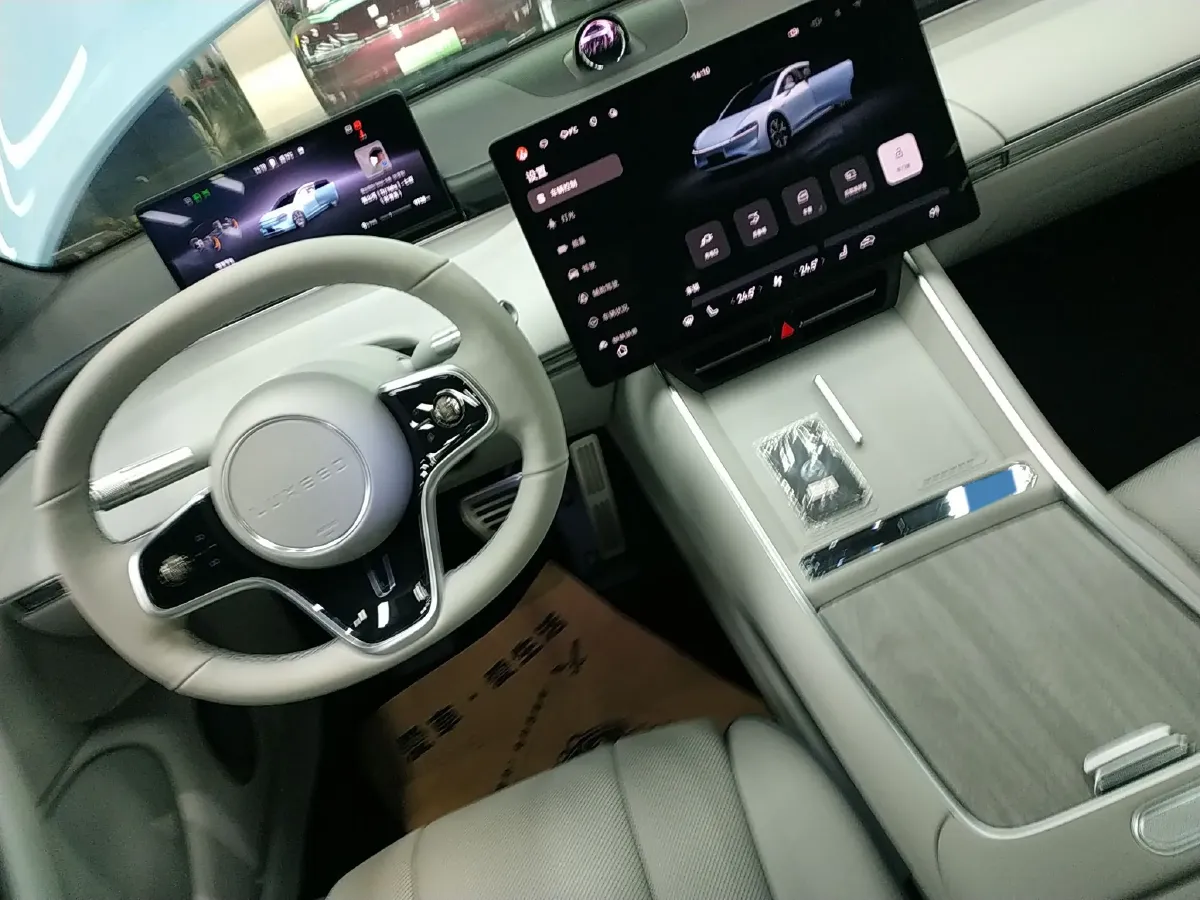 2024 Luxeed S7 BEV 82KWH,autocango,china used car exporter,china ev exporter,chinese used car exporter,chinese used ev exporter