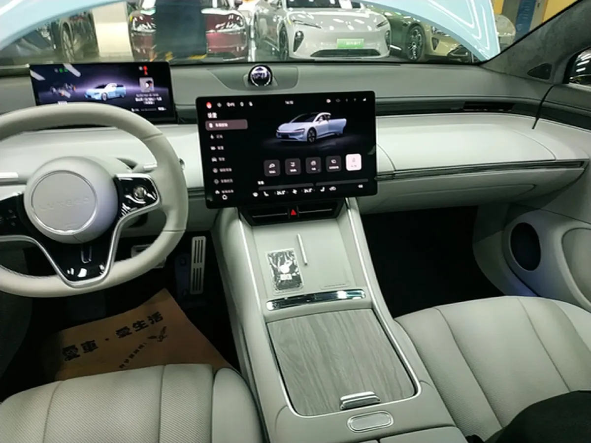 2024 Luxeed S7 BEV 82KWH,autocango,china used car exporter,china ev exporter,chinese used car exporter,chinese used ev exporter