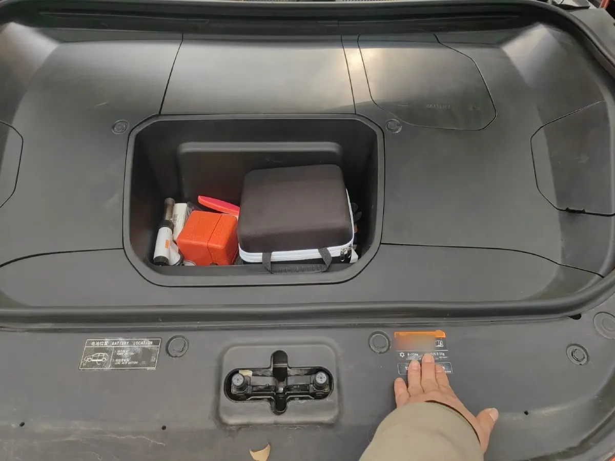 2023 Zeekr 001 BEV 100KWH,autocango,china used car exporter,china ev exporter,chinese used car exporter,chinese used ev exporter