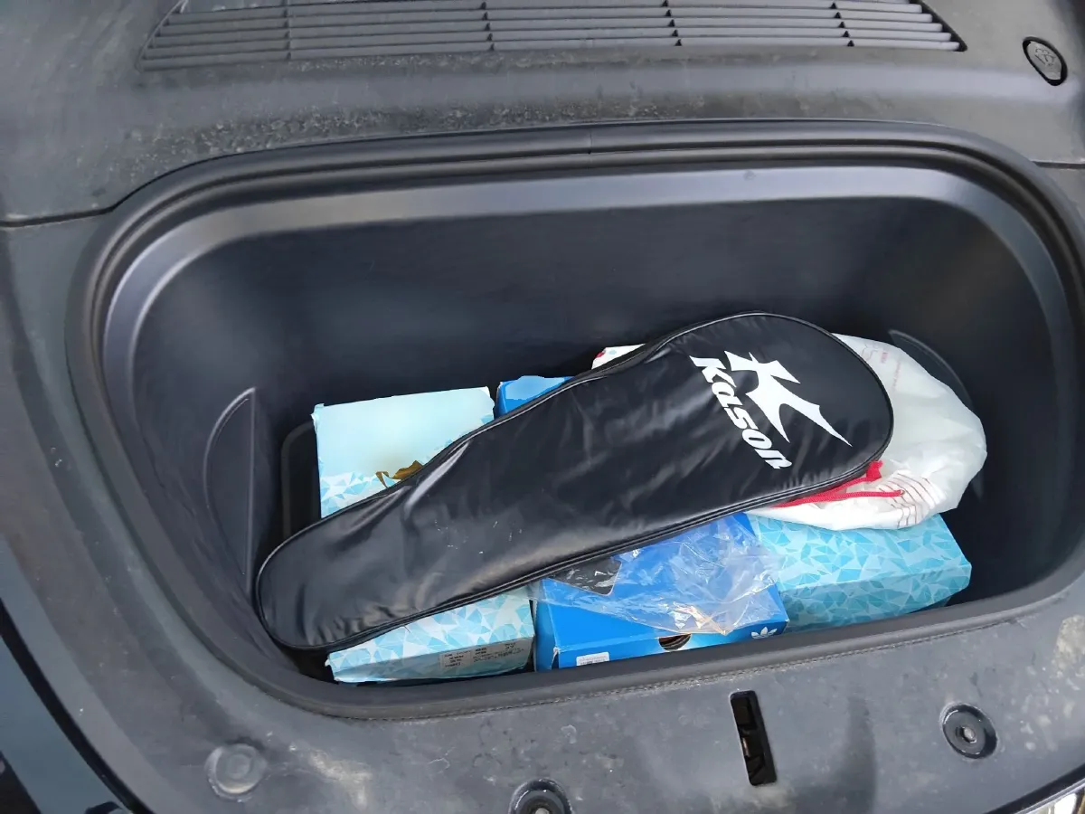 2022 Tesla Model Y BEV 60KWH,autocango,china used car exporter,china ev exporter,chinese used car exporter,chinese used ev exporter