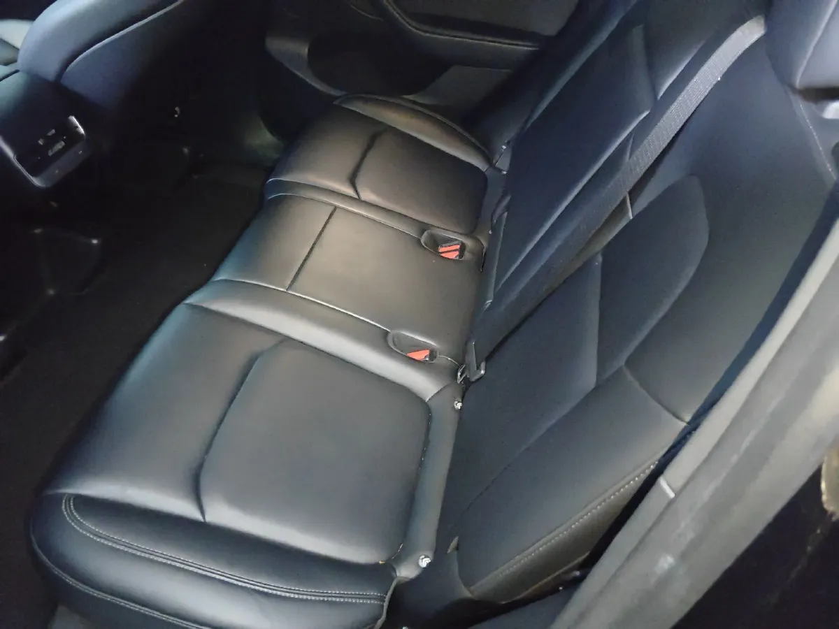 2022 Tesla Model Y BEV 60KWH,autocango,china used car exporter,china ev exporter,chinese used car exporter,chinese used ev exporter