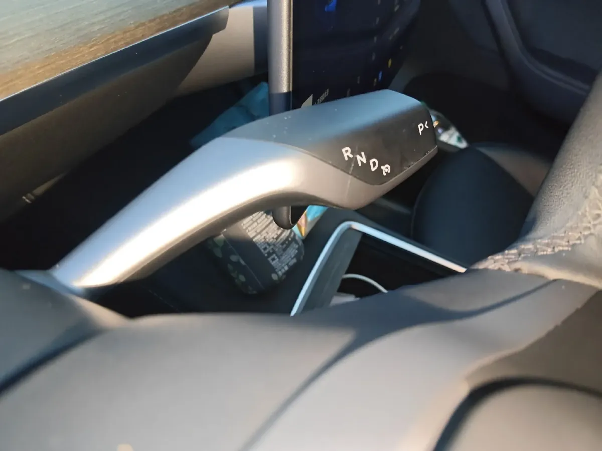 2022 Tesla Model Y BEV 60KWH,autocango,china used car exporter,china ev exporter,chinese used car exporter,chinese used ev exporter