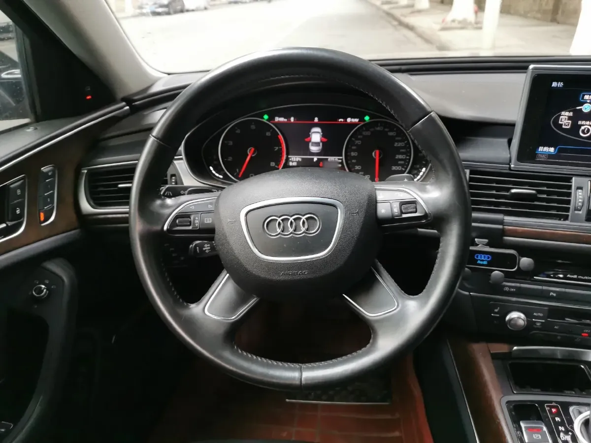 2012 Audi A6L 3.0T 299HP V6 7DCT,autocango,china used car exporter,china ev exporter,chinese used car exporter,chinese used ev exporter