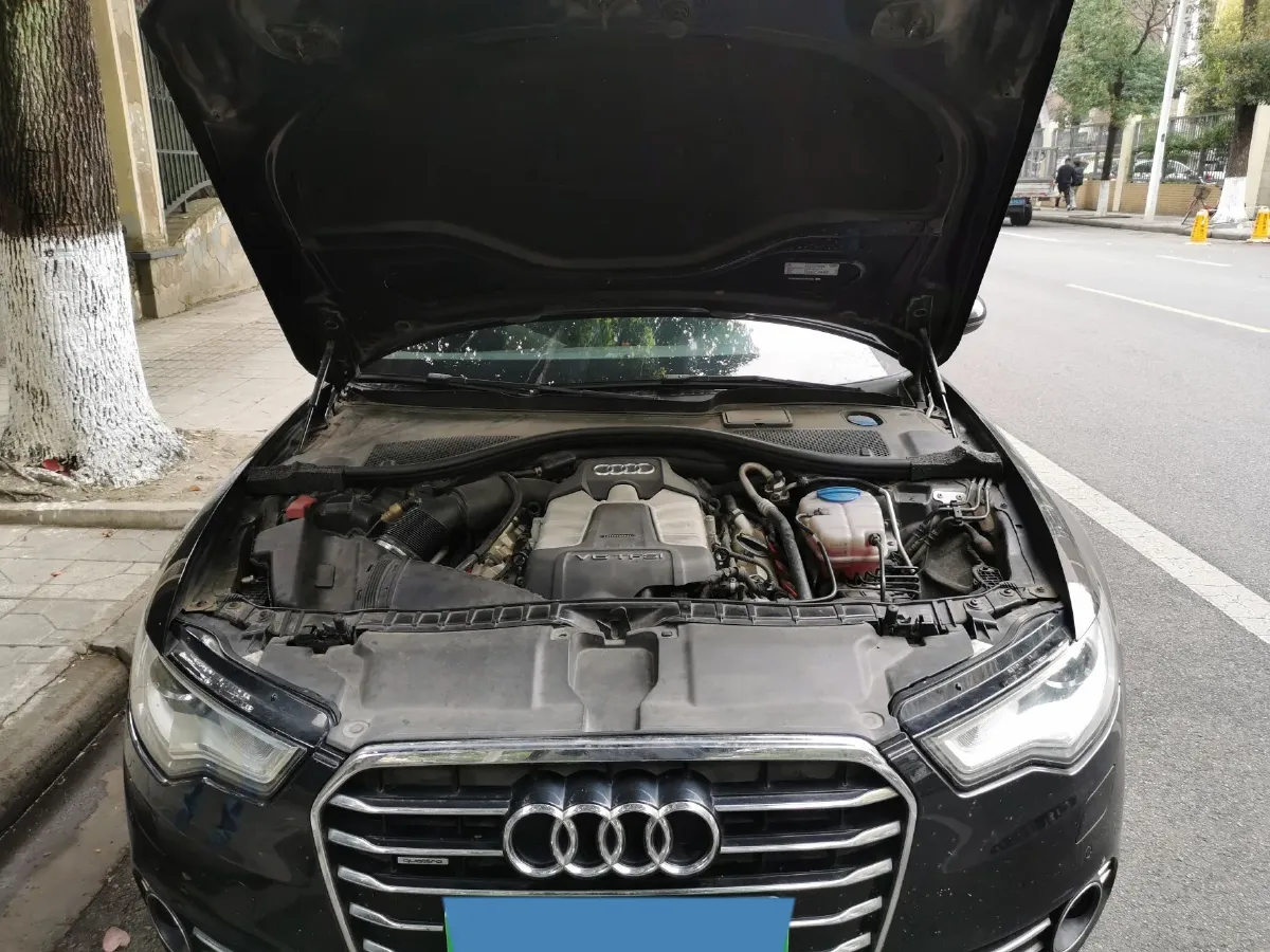 2012 Audi A6L 3.0T 299HP V6 7DCT,autocango,china used car exporter,china ev exporter,chinese used car exporter,chinese used ev exporter