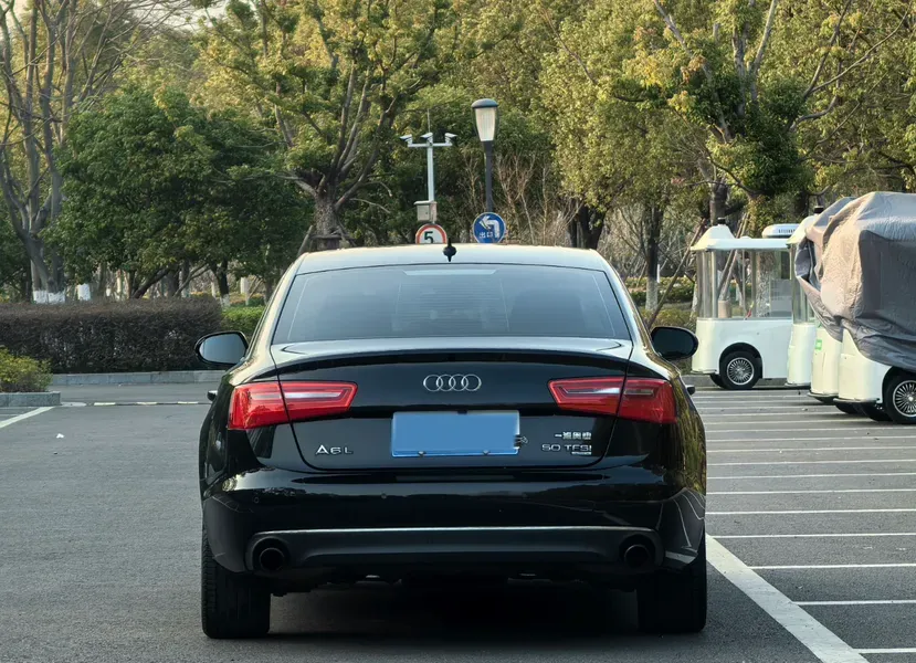 2012 Audi A6L 3.0T 299HP V6 7DCT,autocango,china used car exporter,china ev exporter,chinese used car exporter,chinese used ev exporter