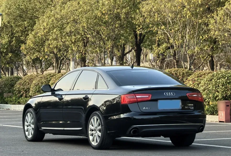 2012 Audi A6L 3.0T 299HP V6 7DCT,autocango,china used car exporter,china ev exporter,chinese used car exporter,chinese used ev exporter