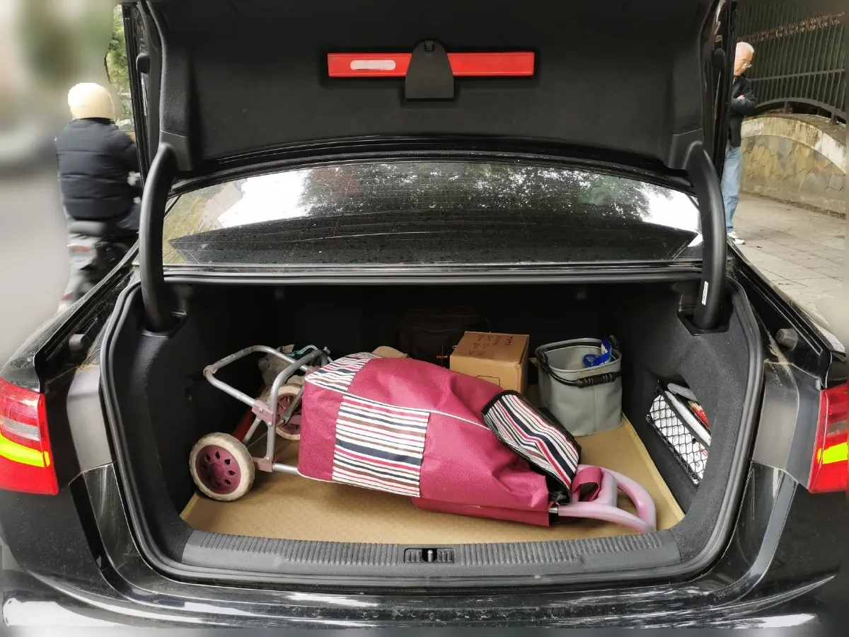 2012 Audi A6L 3.0T 299HP V6 7DCT,autocango,china used car exporter,china ev exporter,chinese used car exporter,chinese used ev exporter