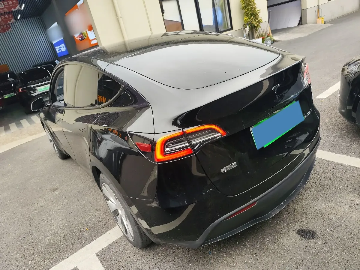 2022 Tesla Model Y BEV 60KWH,autocango,china used car exporter,china ev exporter,chinese used car exporter,chinese used ev exporter