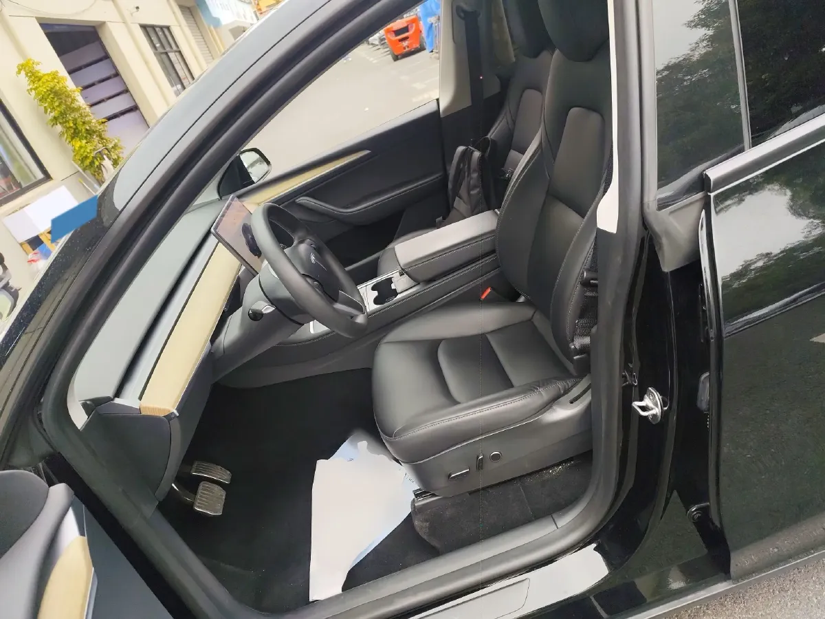 2022 Tesla Model Y BEV 60KWH,autocango,china used car exporter,china ev exporter,chinese used car exporter,chinese used ev exporter