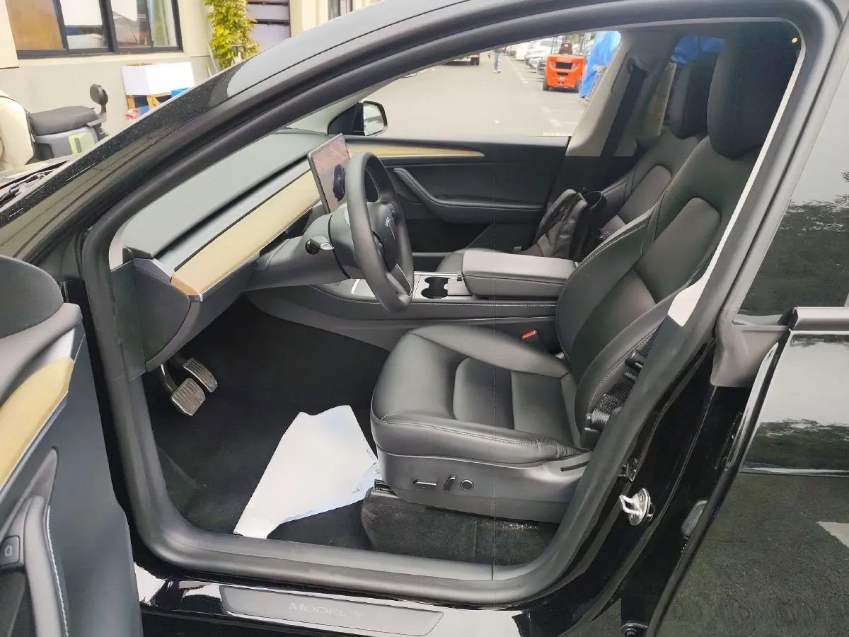 2022 Tesla Model Y BEV 60KWH,autocango,china used car exporter,china ev exporter,chinese used car exporter,chinese used ev exporter