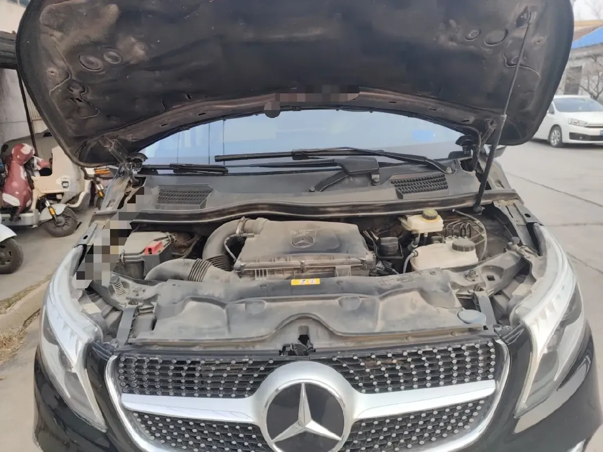 2020 Mercedes-Benz V Class 2.0T 211HP L4 9AT,autocango,china used car exporter,china ev exporter,chinese used car exporter,chinese used ev exporter