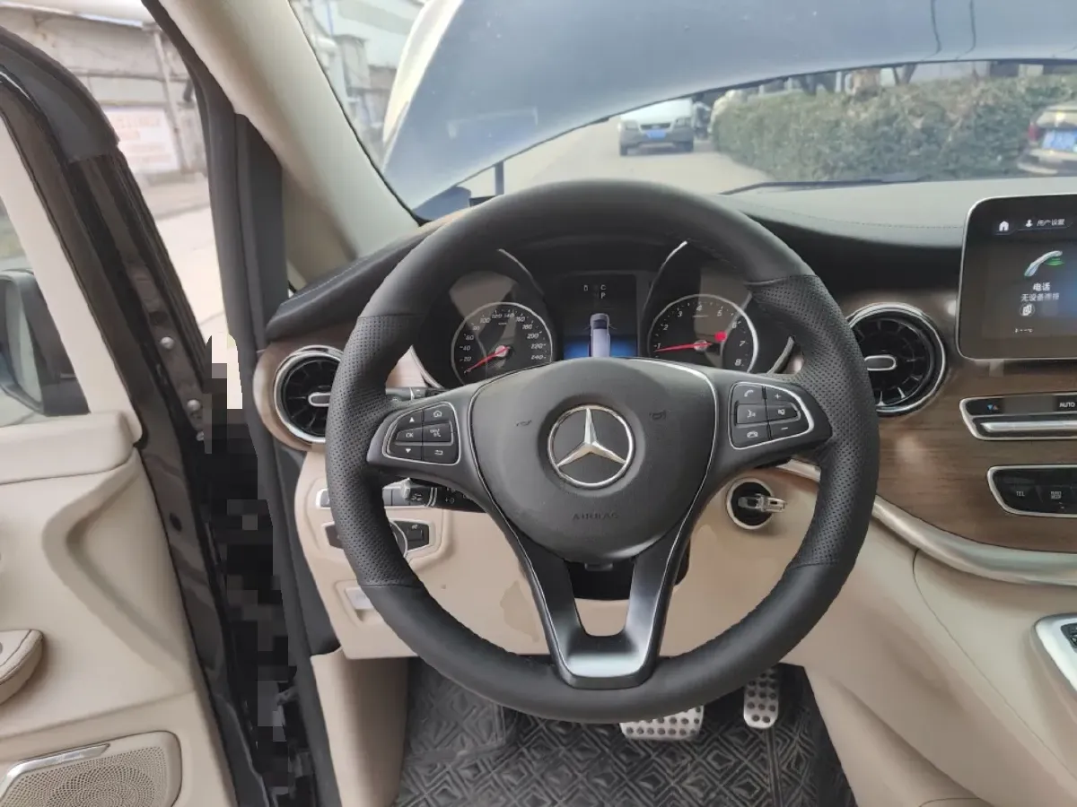 2020 Mercedes-Benz V Class 2.0T 211HP L4 9AT,autocango,china used car exporter,china ev exporter,chinese used car exporter,chinese used ev exporter