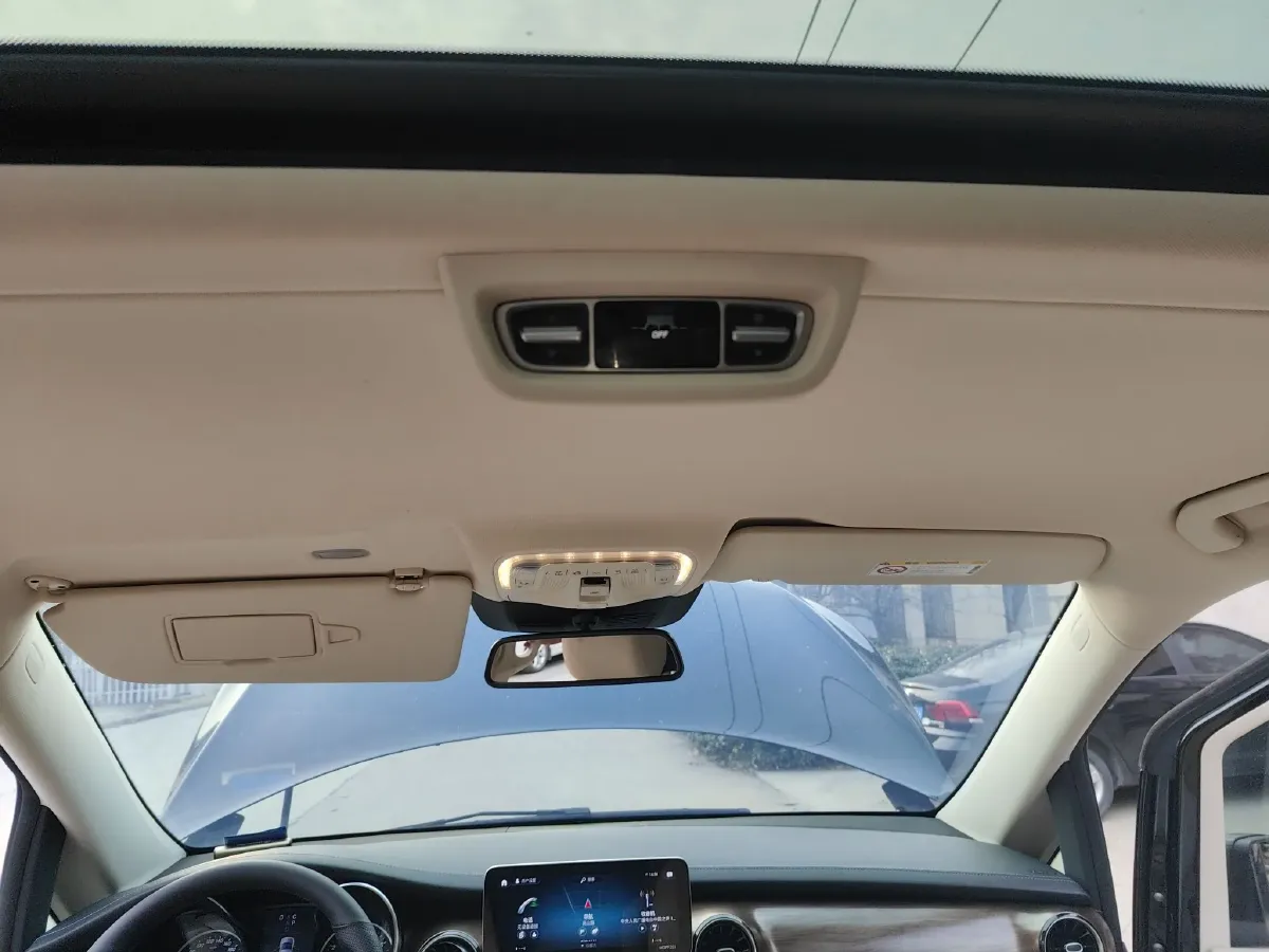 2020 Mercedes-Benz V Class 2.0T 211HP L4 9AT,autocango,china used car exporter,china ev exporter,chinese used car exporter,chinese used ev exporter