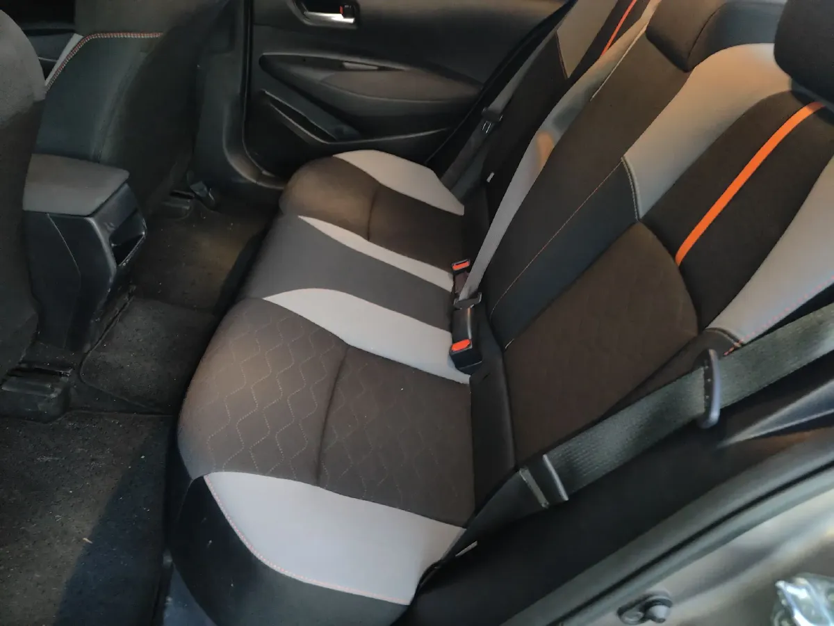 2021 Toyota Corolla 1.2T 116HP L4 CVT,autocango,china used car exporter,china ev exporter,chinese used car exporter,chinese used ev exporter