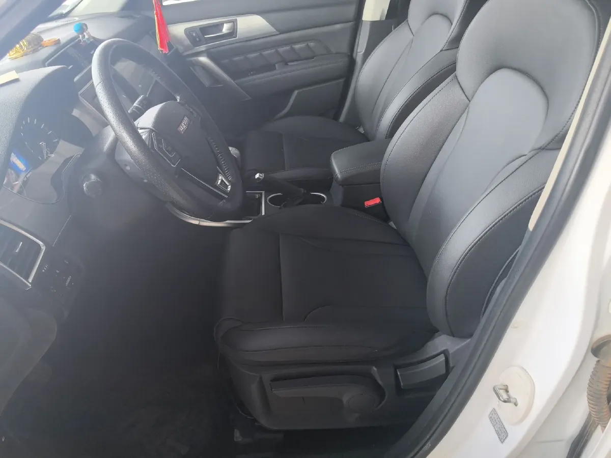 2014 Haval H2 1.5T 150HP L4 6MT,autocango,china used car exporter,china ev exporter,chinese used car exporter,chinese used ev exporter