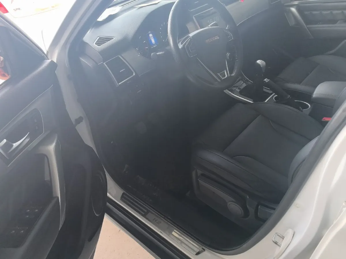 2014 Haval H2 1.5T 150HP L4 6MT,autocango,china used car exporter,china ev exporter,chinese used car exporter,chinese used ev exporter