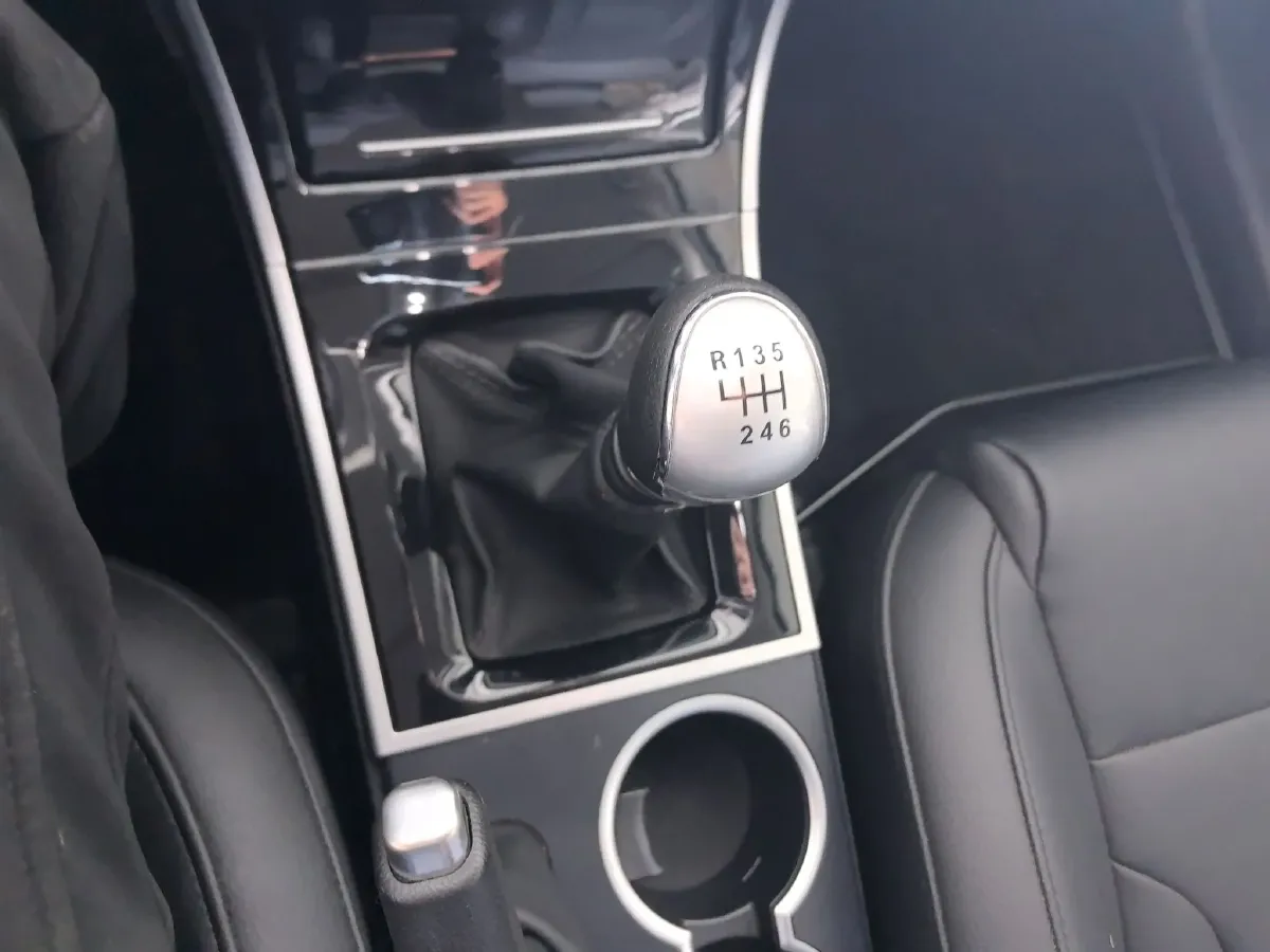 2014 Haval H2 1.5T 150HP L4 6MT,autocango,china used car exporter,china ev exporter,chinese used car exporter,chinese used ev exporter