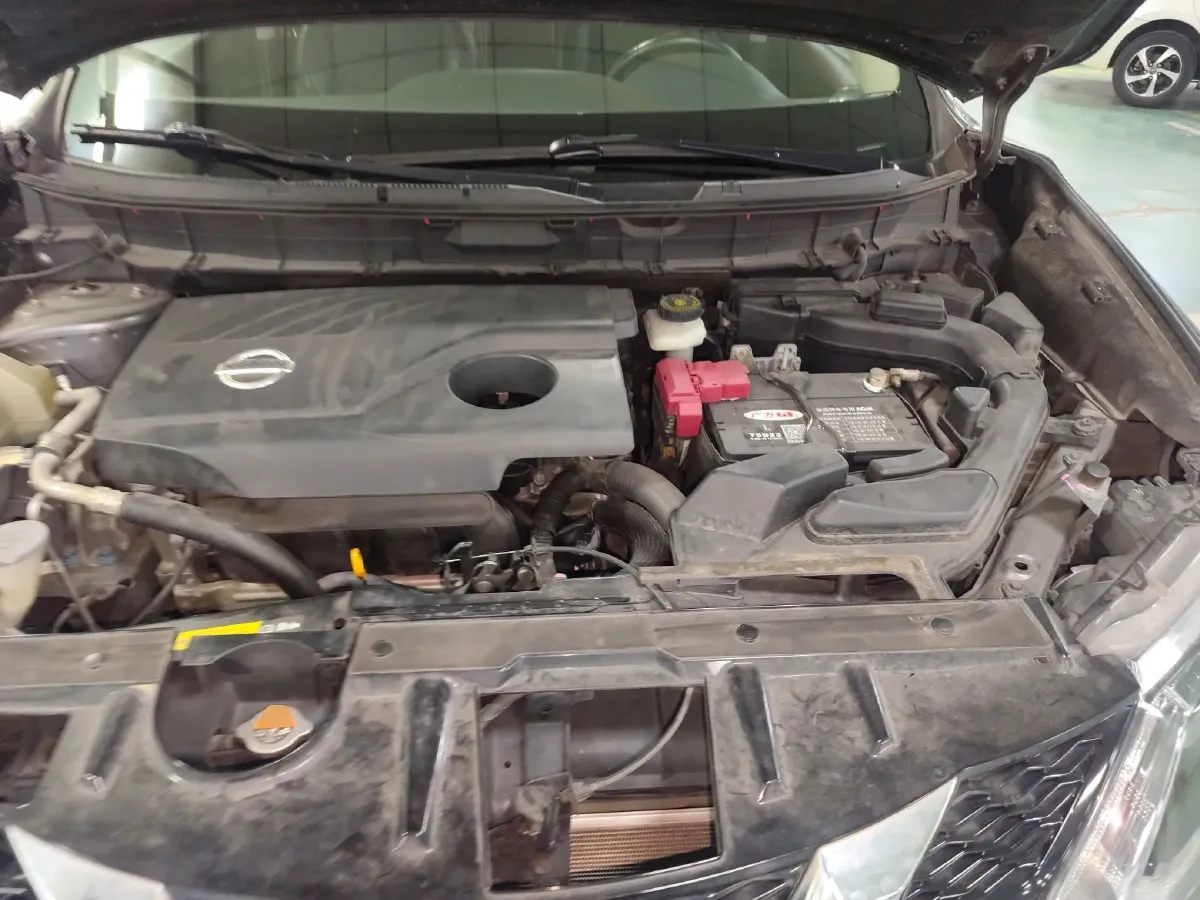 2014 Nissan X-Trail 2.0L 150HP L4 CVT,autocango,china used car exporter,china ev exporter,chinese used car exporter,chinese used ev exporter