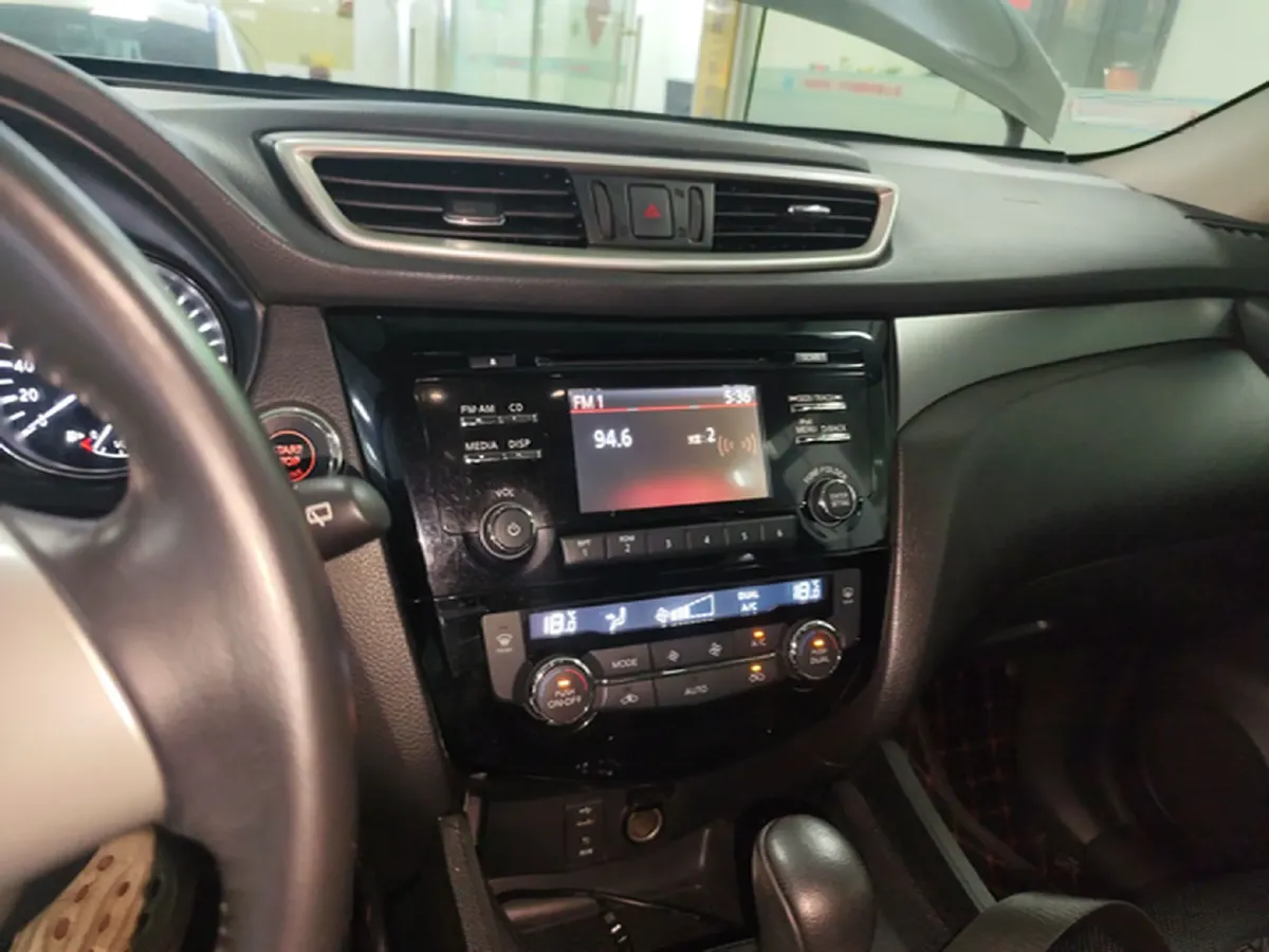 2014 Nissan X-Trail 2.0L 150HP L4 CVT,autocango,china used car exporter,china ev exporter,chinese used car exporter,chinese used ev exporter