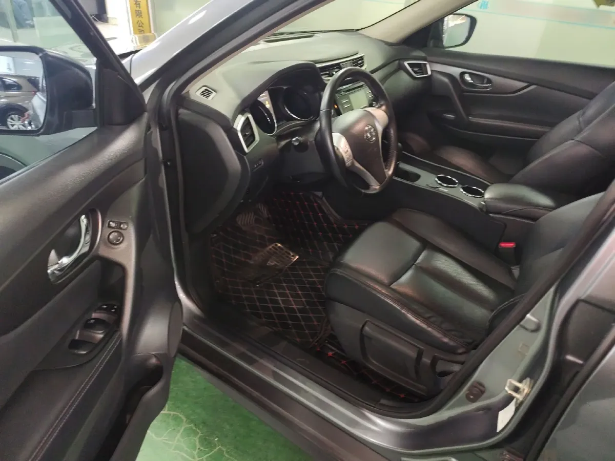2014 Nissan X-Trail 2.0L 150HP L4 CVT,autocango,china used car exporter,china ev exporter,chinese used car exporter,chinese used ev exporter