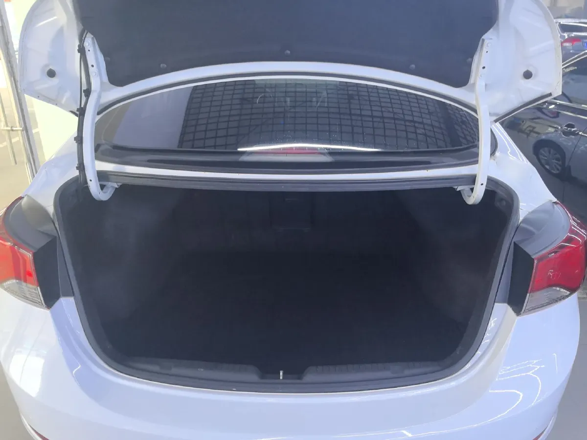 2016 Hyundai Elantra 1.6L 128HP L4 6MT,autocango,china used car exporter,china ev exporter,chinese used car exporter,chinese used ev exporter