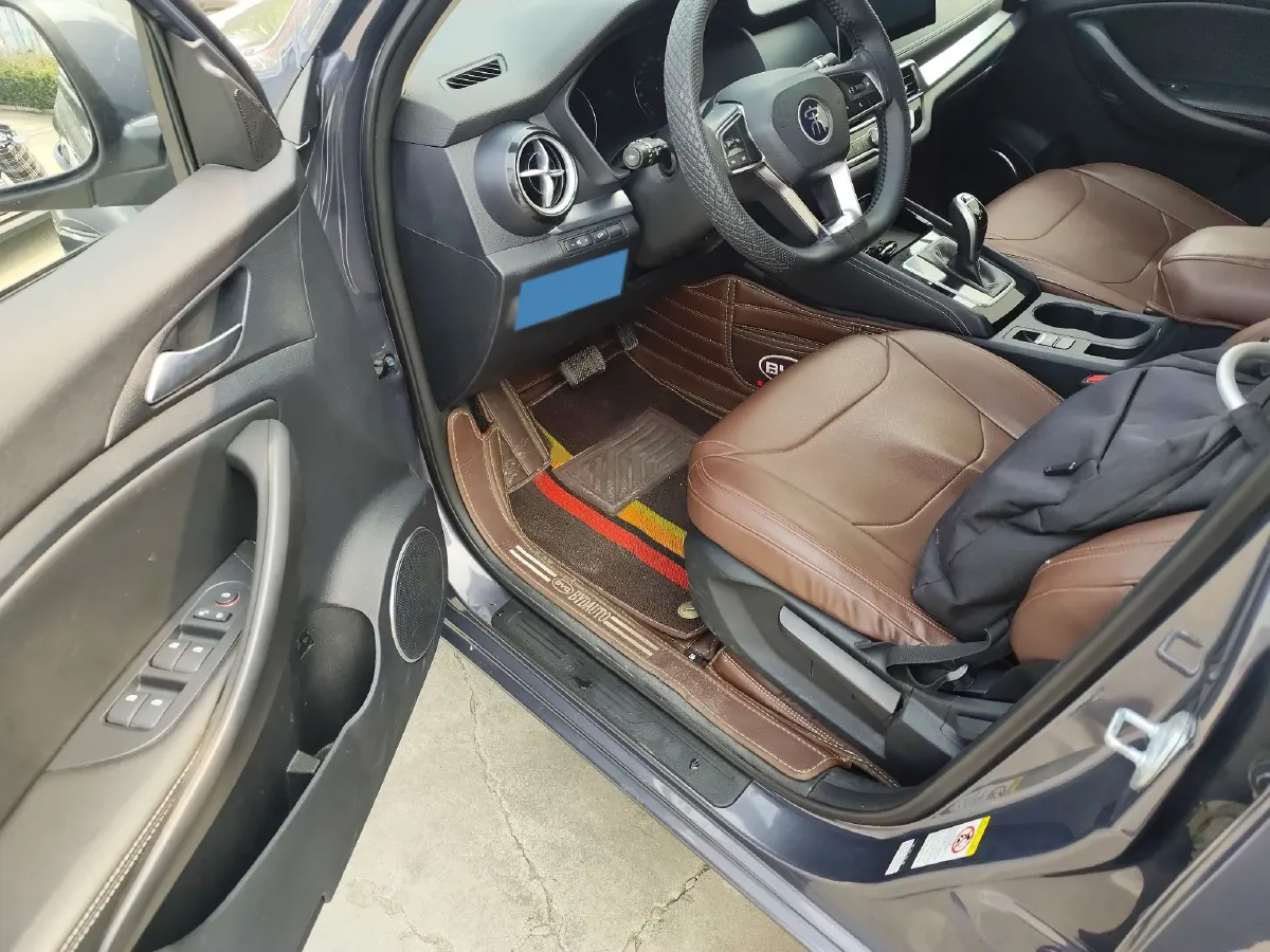 2020 Jetour X70M 1.5T 156HP L4 6DCT,autocango,china used car exporter,china ev exporter,chinese used car exporter,chinese used ev exporter