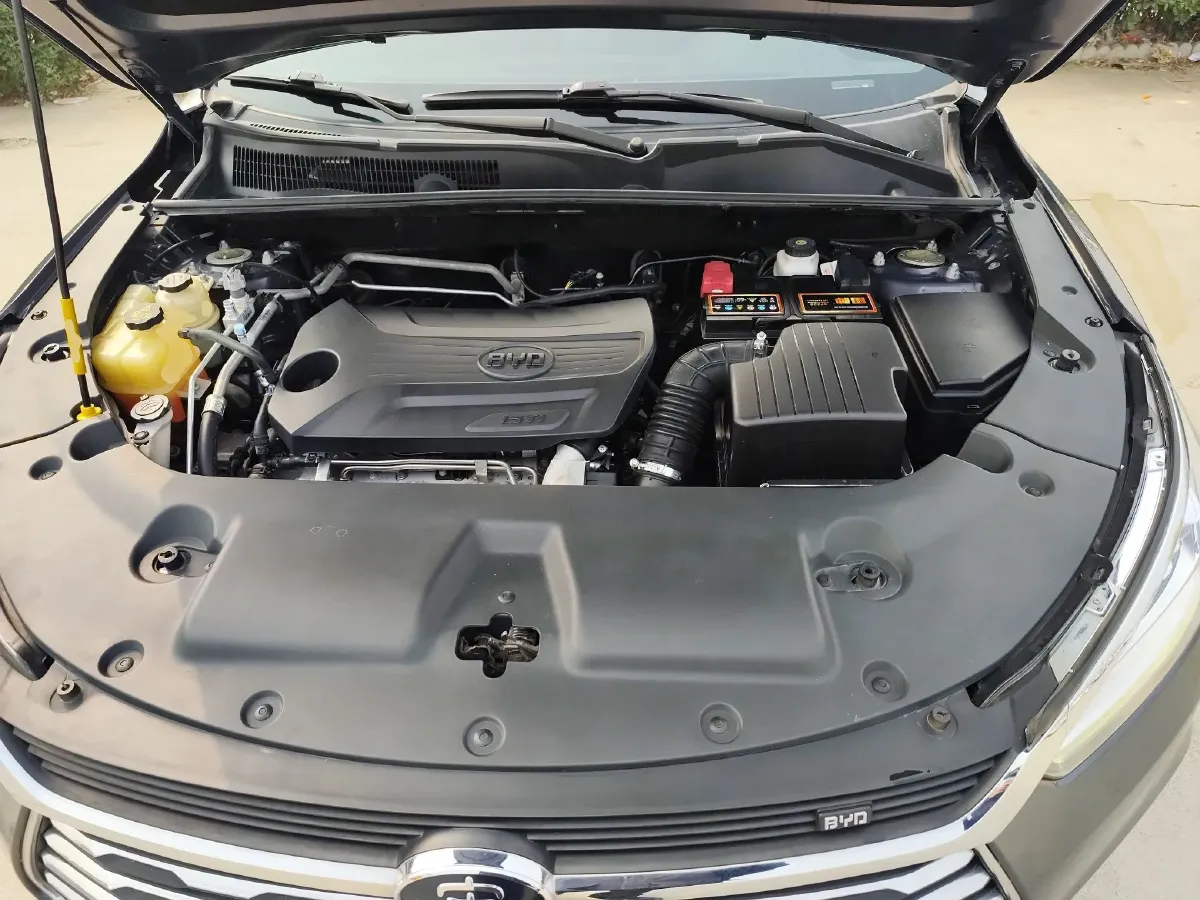 2020 Jetour X70M 1.5T 156HP L4 6DCT,autocango,china used car exporter,china ev exporter,chinese used car exporter,chinese used ev exporter