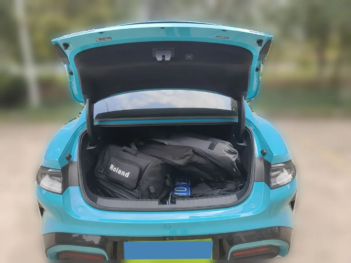 2024 MI SU7 BEV 94.3KWH,autocango,china used car exporter,china ev exporter,chinese used car exporter,chinese used ev exporter