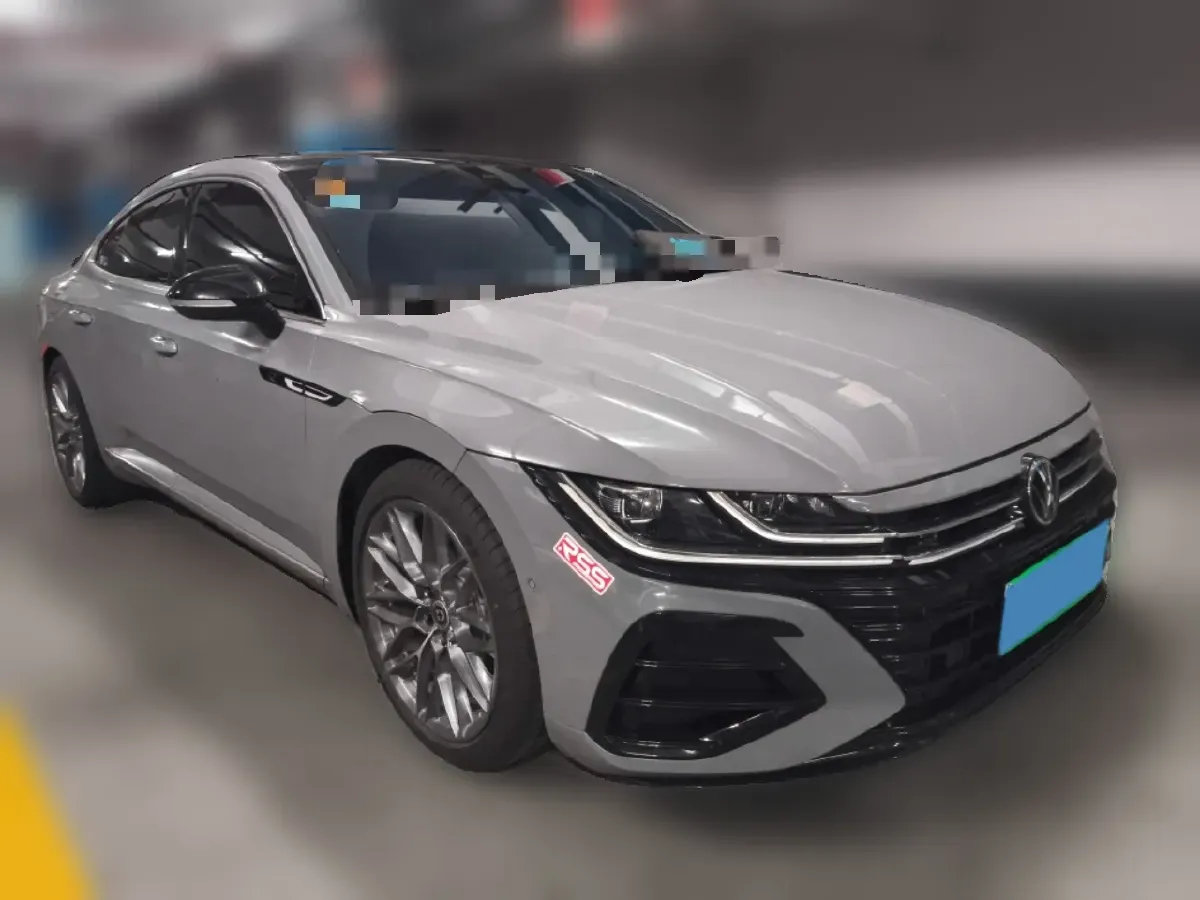 2023 Volkswagen CC 2.0T 220HP L4 7DCT,autocango,china used car exporter,china ev exporter,chinese used car exporter,chinese used ev exporter