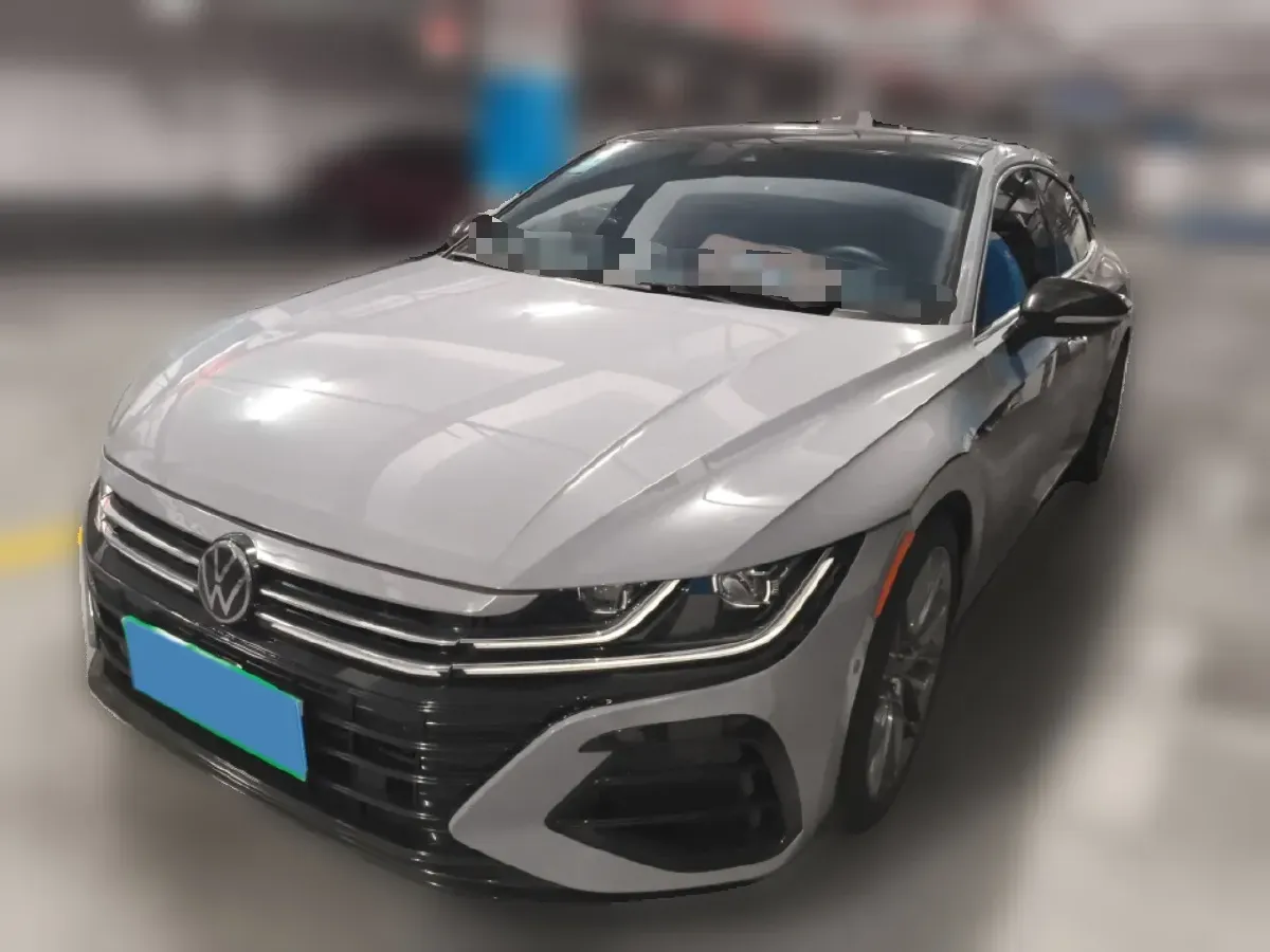 2023 Volkswagen CC 2.0T 220HP L4 7DCT,autocango,china used car exporter,china ev exporter,chinese used car exporter,chinese used ev exporter