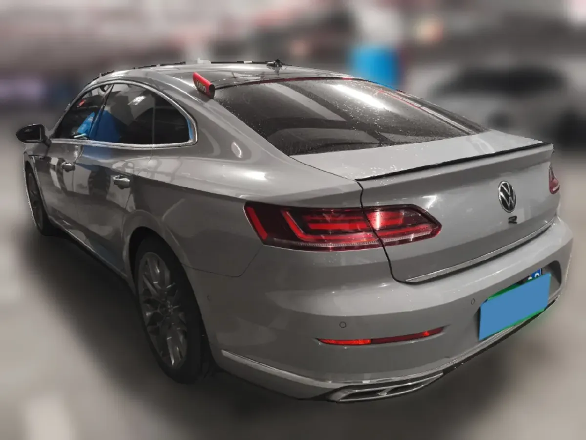 2023 Volkswagen CC 2.0T 220HP L4 7DCT,autocango,china used car exporter,china ev exporter,chinese used car exporter,chinese used ev exporter