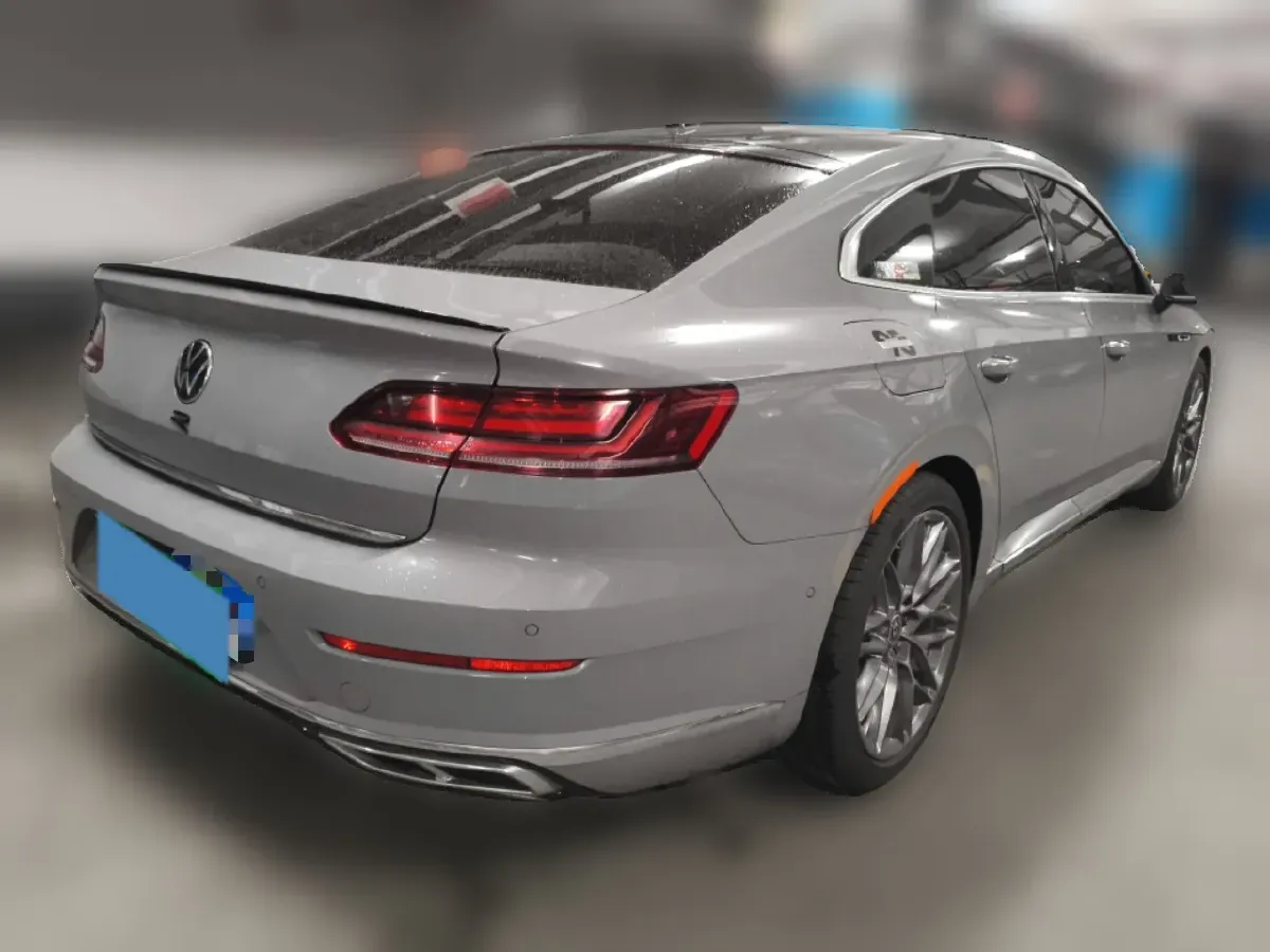 2023 Volkswagen CC 2.0T 220HP L4 7DCT,autocango,china used car exporter,china ev exporter,chinese used car exporter,chinese used ev exporter