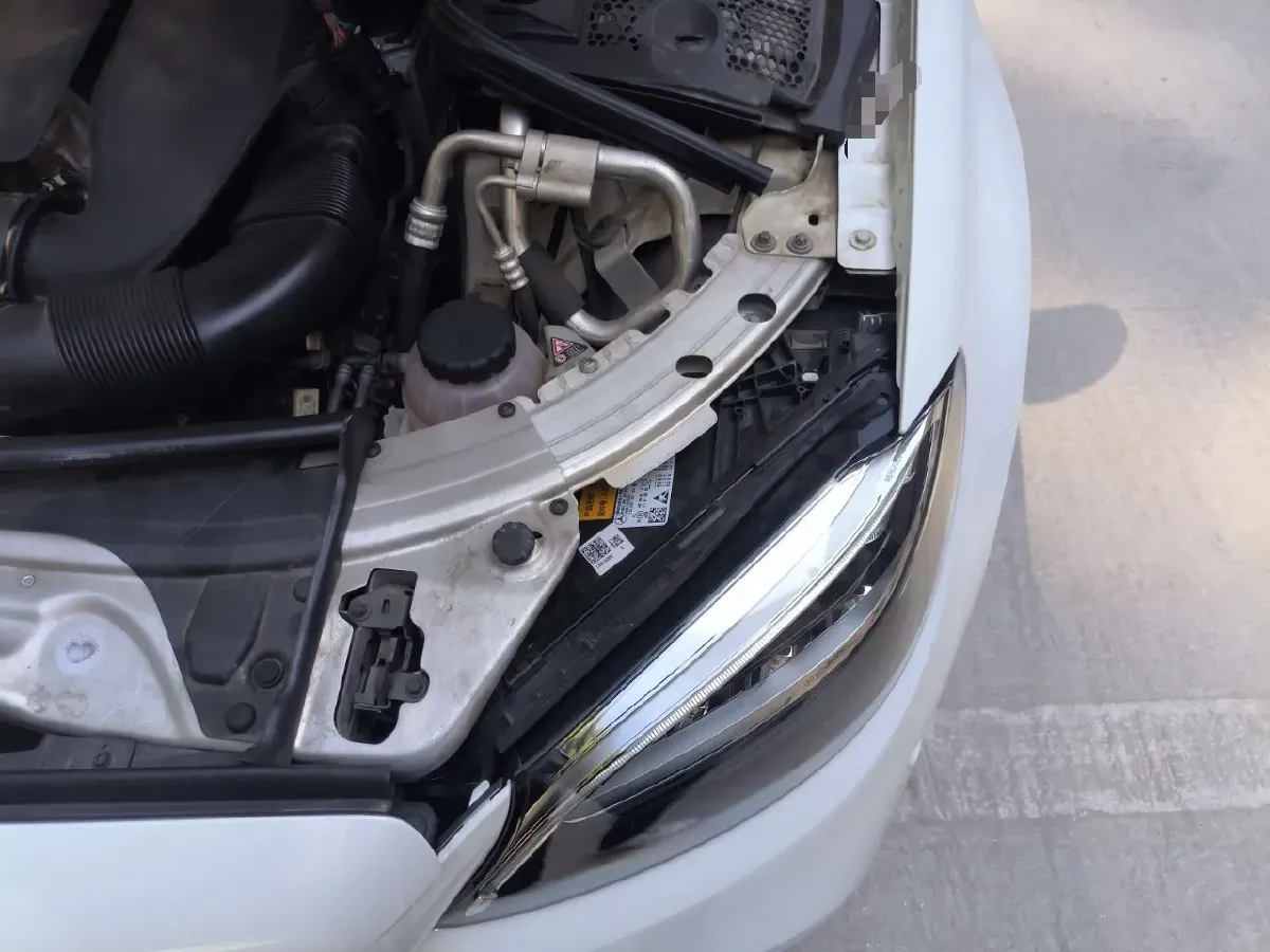 2020 Mercedes-Benz C Class 1.5T 184HP L4 9AT,autocango,china used car exporter,china ev exporter,chinese used car exporter,chinese used ev exporter