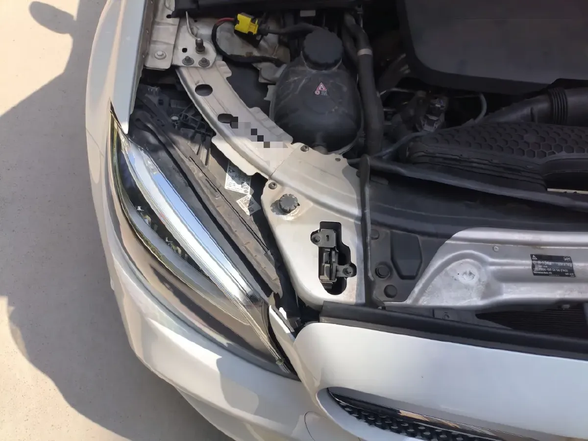 2020 Mercedes-Benz C Class 1.5T 184HP L4 9AT,autocango,china used car exporter,china ev exporter,chinese used car exporter,chinese used ev exporter