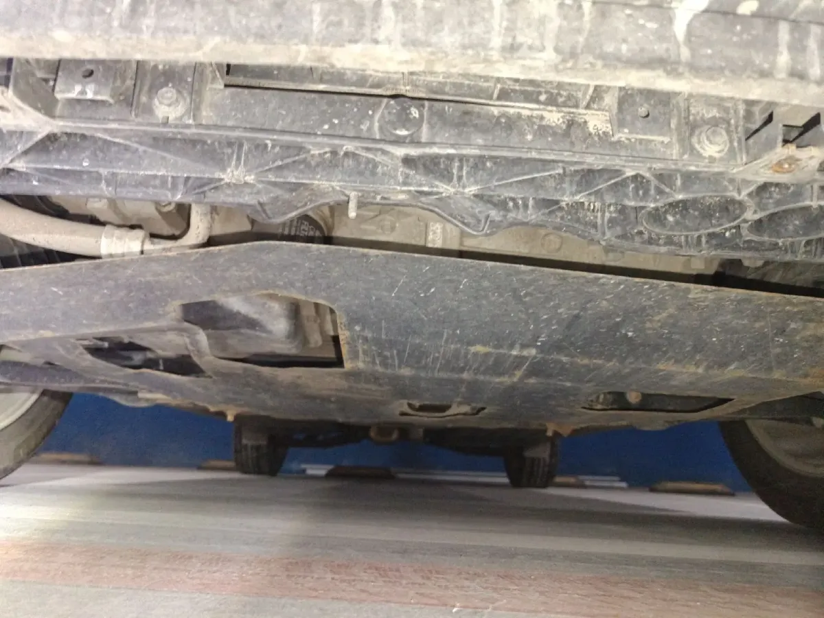 2018 HongQi H5 1.8T 186HP L4 6AT,autocango,china used car exporter,china ev exporter,chinese used car exporter,chinese used ev exporter