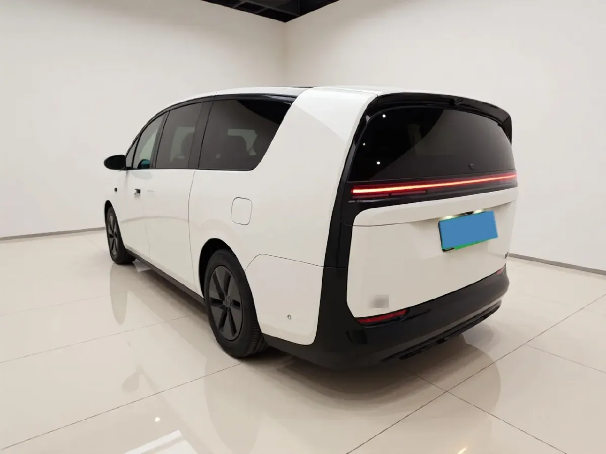 2024 Li MEGA BEV 102.7KWH,autocango,china used car exporter,china ev exporter,chinese used car exporter,chinese used ev exporter