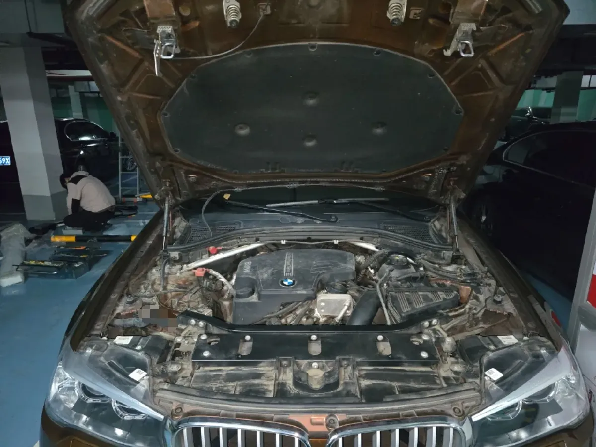 2014 BMW X4 2.0T 184HP L4 8AT,autocango,china used car exporter,china ev exporter,chinese used car exporter,chinese used ev exporter