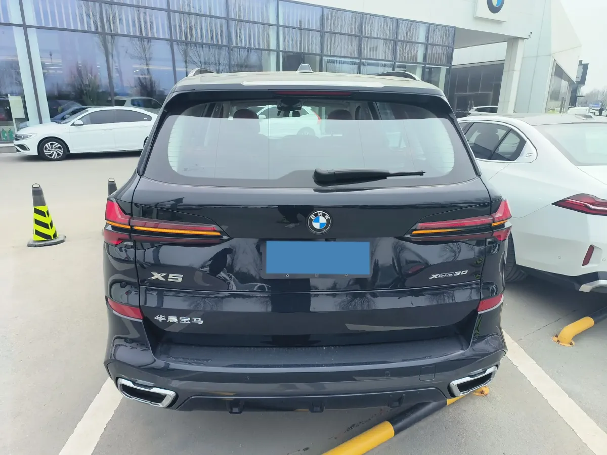 2023 BMW X5 2.0T 258HP L4 8AT,autocango,china used car exporter,china ev exporter,chinese used car exporter,chinese used ev exporter