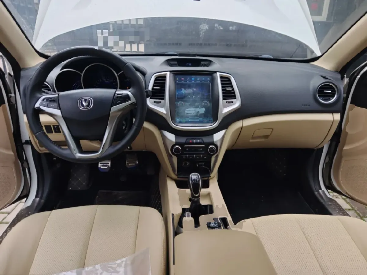 2015 ChangAn Eado 1.6L 125HP L4 5MT,autocango,china used car exporter,china ev exporter,chinese used car exporter,chinese used ev exporter