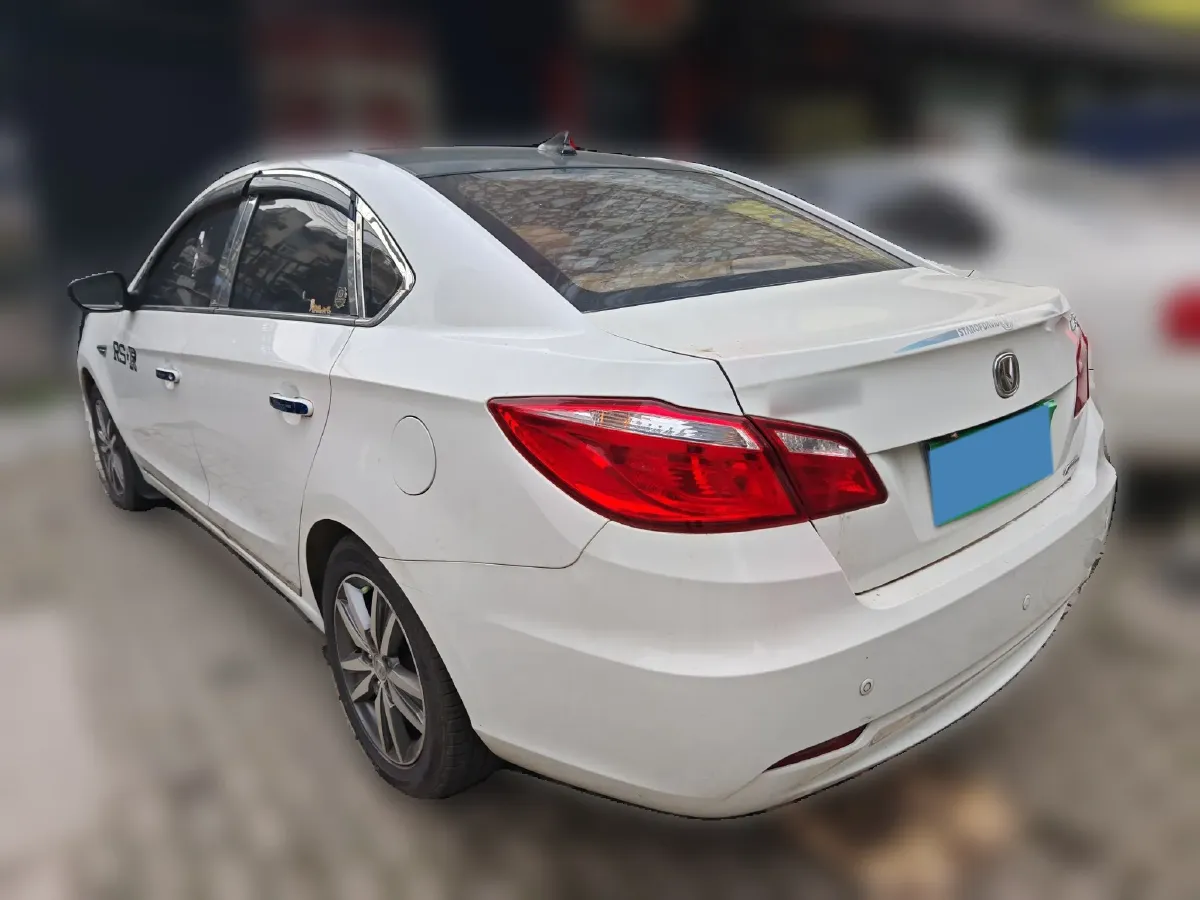 2015 ChangAn Eado 1.6L 125HP L4 5MT,autocango,china used car exporter,china ev exporter,chinese used car exporter,chinese used ev exporter