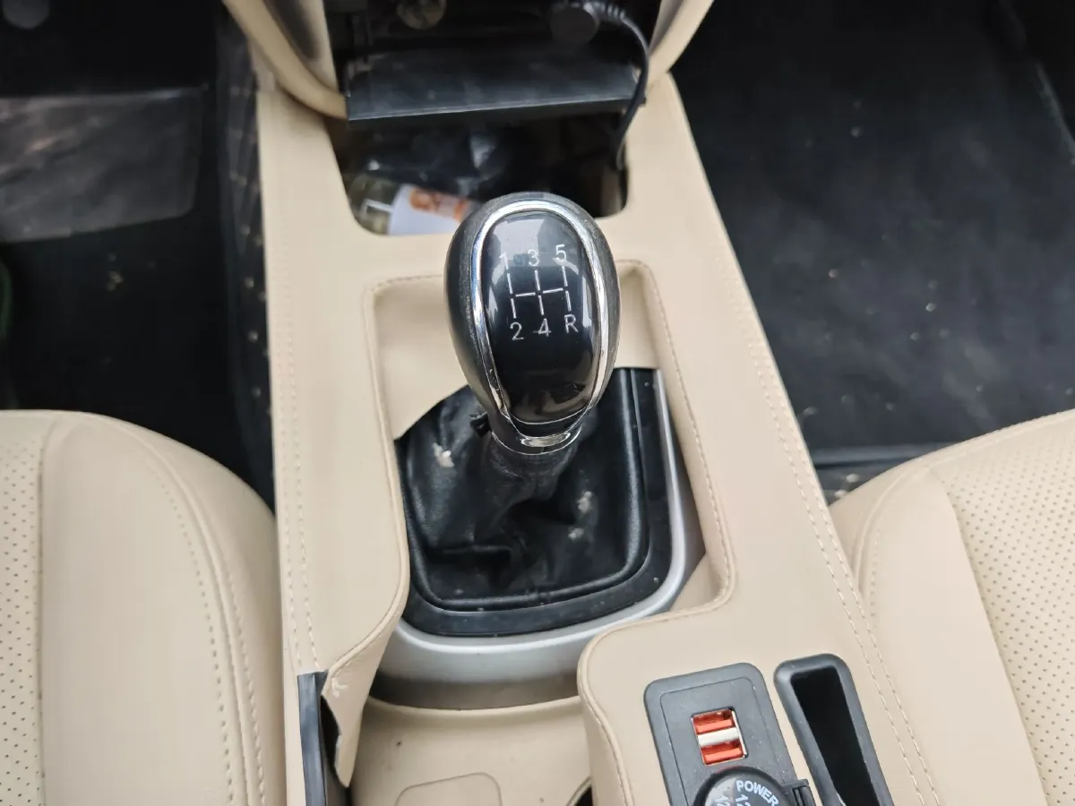 2015 ChangAn Eado 1.6L 125HP L4 5MT,autocango,china used car exporter,china ev exporter,chinese used car exporter,chinese used ev exporter