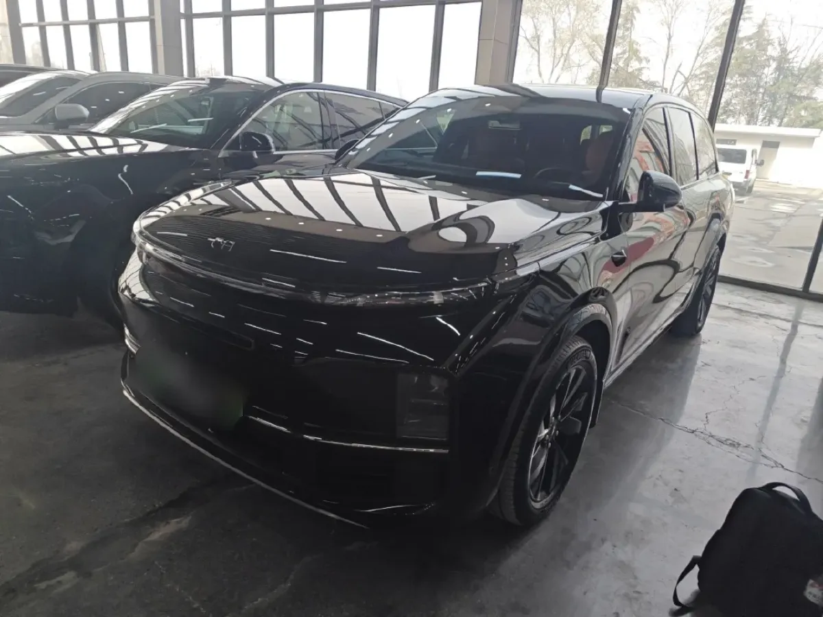 2023 Li L8 Range Extended 154HP REEV 40.9KWH,autocango,china used car exporter,china ev exporter,chinese used car exporter,chinese used ev exporter