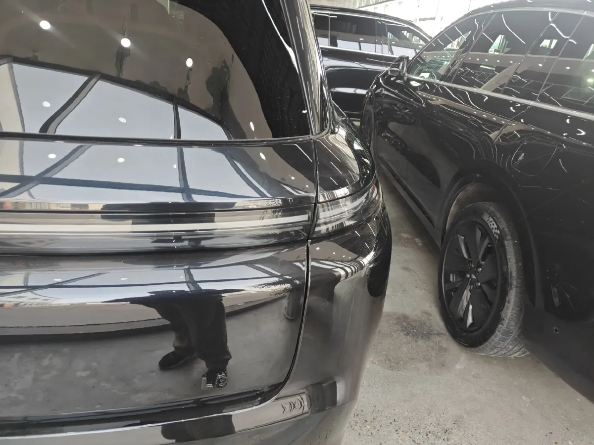 2023 Li L8 Range Extended 154HP REEV 40.9KWH,autocango,china used car exporter,china ev exporter,chinese used car exporter,chinese used ev exporter