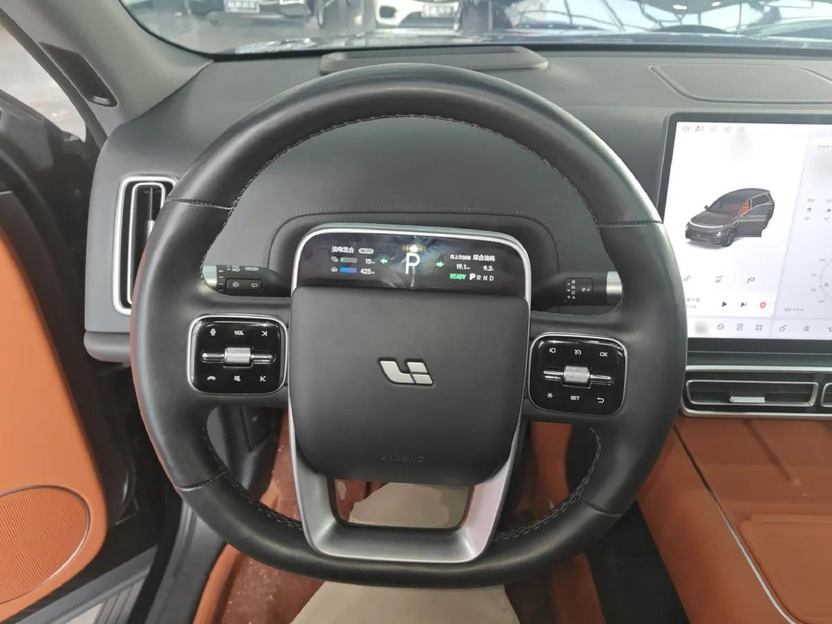 2023 Li L8 Range Extended 154HP REEV 40.9KWH,autocango,china used car exporter,china ev exporter,chinese used car exporter,chinese used ev exporter