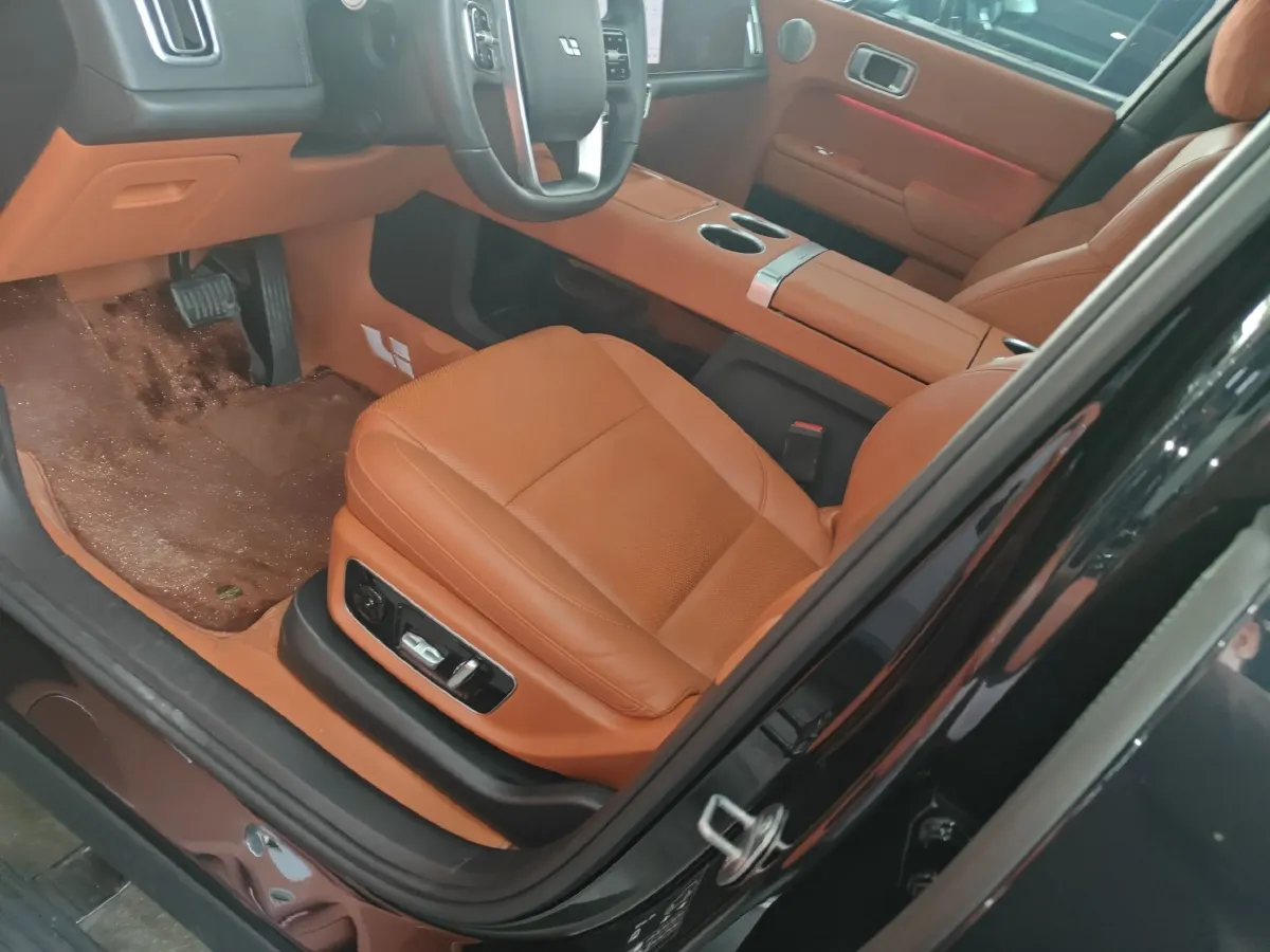 2023 Li L8 Range Extended 154HP REEV 40.9KWH,autocango,china used car exporter,china ev exporter,chinese used car exporter,chinese used ev exporter