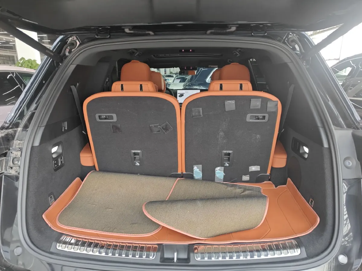 2023 Li L8 Range Extended 154HP REEV 40.9KWH,autocango,china used car exporter,china ev exporter,chinese used car exporter,chinese used ev exporter