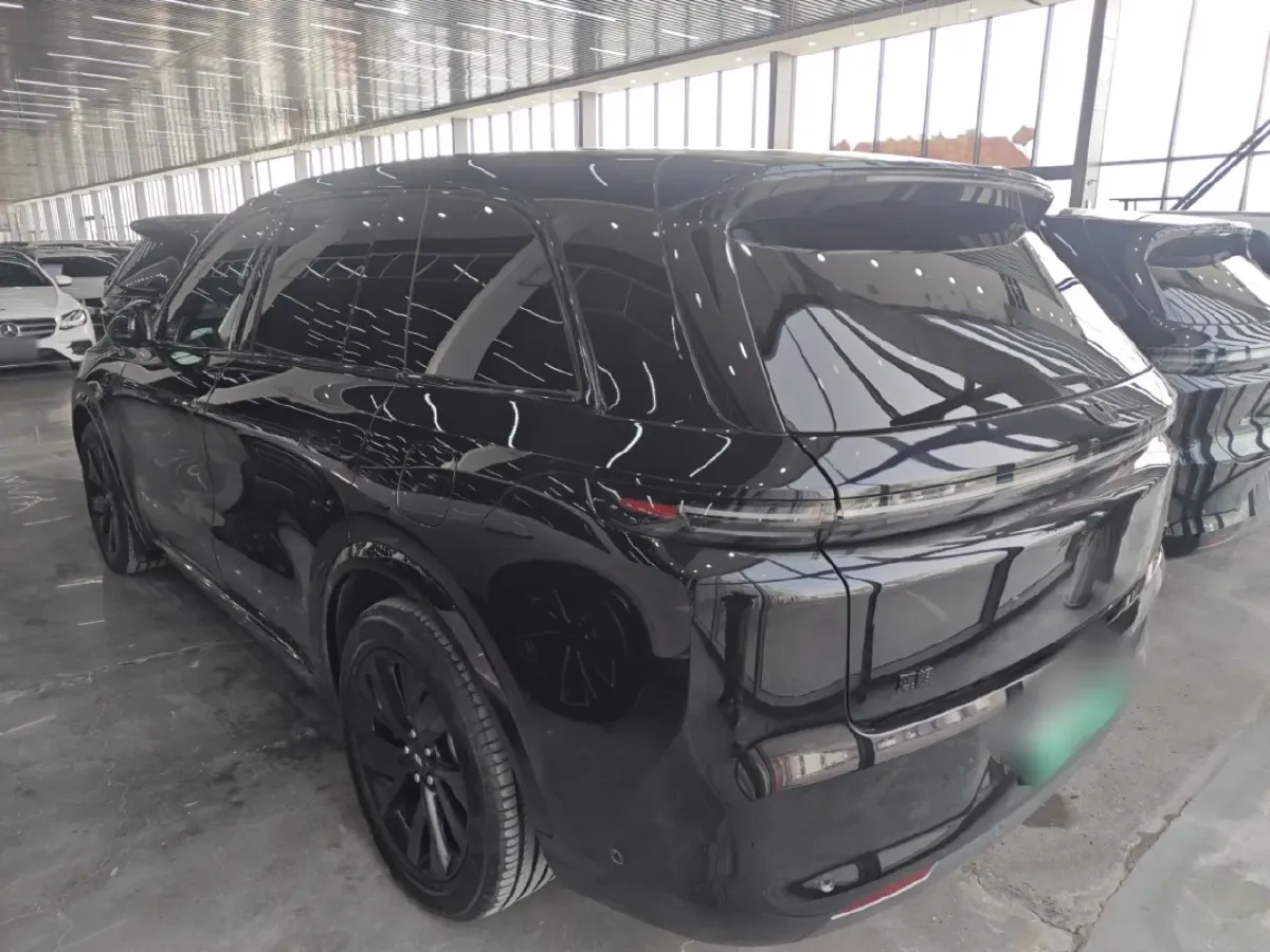 2023 Li L8 Range Extended 154HP REEV 40.9KWH,autocango,china used car exporter,china ev exporter,chinese used car exporter,chinese used ev exporter
