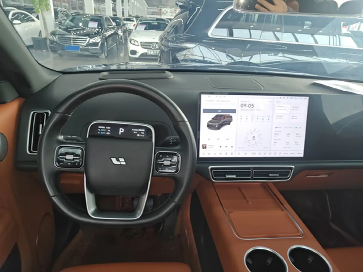 2023 Li L8 Range Extended 154HP REEV 40.9KWH,autocango,china used car exporter,china ev exporter,chinese used car exporter,chinese used ev exporter